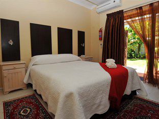Little Scotia Hotel 3*